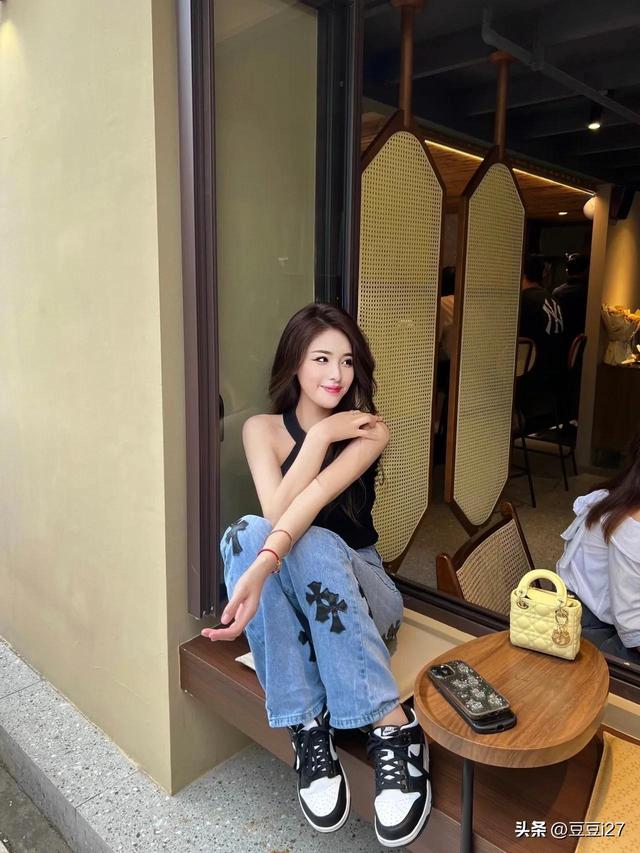 大家说说看气质美女是什么样的呢?
