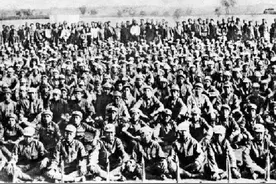 军团和兵团，是同一等级的部队，为何在我军历史上规模相差巨大？图片