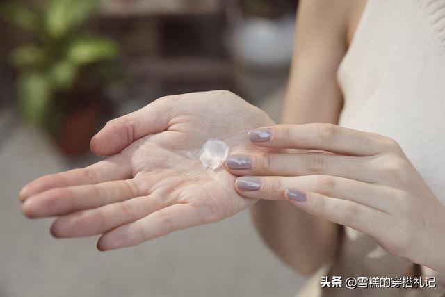 女人不管年龄多大，洗脸后要懂得这“4不要”，不然等于白费功夫