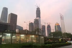 我爱我家风波背后：股价跌了半年，董监高扎堆离任，还正常吗？图片