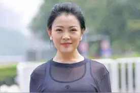 亲生父母来认亲，被遗弃的我做了这些事图片