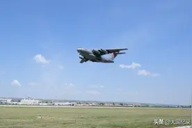 没有火力装备的运输机，如何自卫？运20给出了漂亮的参考答案图片