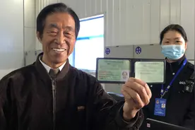 明确了！70岁以上考驾照，除“三力测试”，每年还要提交一个证明图片