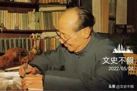 臧克家改动了《沁园春·雪》哪一个字？从而成为毛主席的一字之师图片