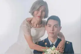 24岁小伙与85岁老太拍婚纱照，店员非常纳闷，背后故事却让人泪目图片