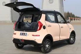 2款带空调的低速电动车，造型时尚精致，实用性强，最大续航400里图片