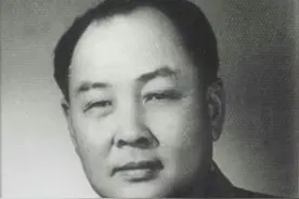 55年赵尔陆被授予上将，授衔拒绝穿军装，毛主席感慨：情深意重图片