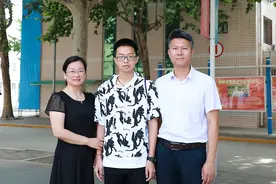最强学渣刘泽乾，高一全校倒数，高考逆袭上北大，他考了多少分？图片