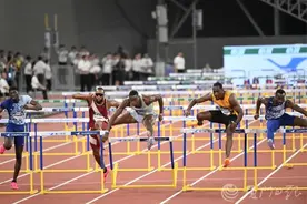 超燃！巨星逐鹭！今夜，这里沸腾了！世界冠军从我们眼前跑过图片