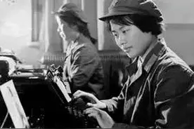 当年连队里只有干部才能戴手表，战士一般不让戴手表图片