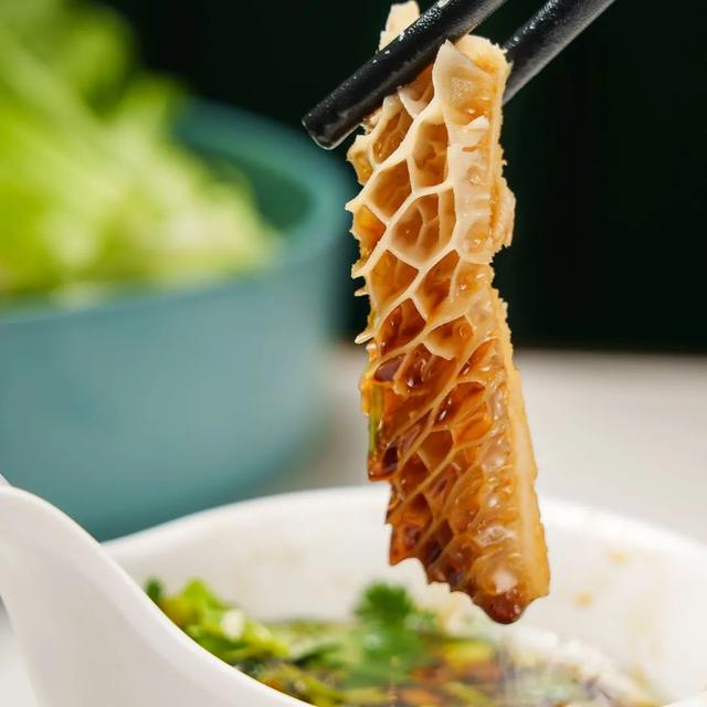 吃完榴莲可以喝花胶汤吗 2025年榴莲可以和花胶一起煲汤吗