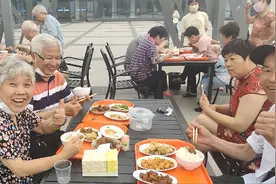 看！松江这里的居民们幸福感满满，原因是……图片