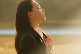 那年，下乡支教期间，我与热情奔放的农家嫂子碰出浪漫火花（1）图片