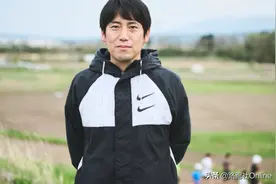 “厚底鞋”对日本田径高中生的影响图片