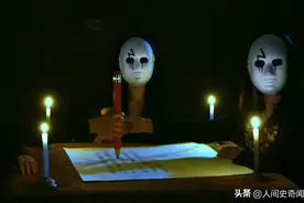 午夜请来“笔仙”，能询问前世预知未来，果真有这么神奇吗？图片