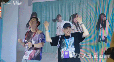 腾讯14款游戏BW抢人，却被韩援Coser抢风头，三天暴涨百万粉