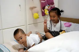 “儿女双全”正走下幸福神坛，这种二胎家庭将来最幸福，是你家吗图片