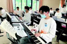 幼师界的“大熊猫”！桂林首个男幼师班，到底有啥不一样？图片