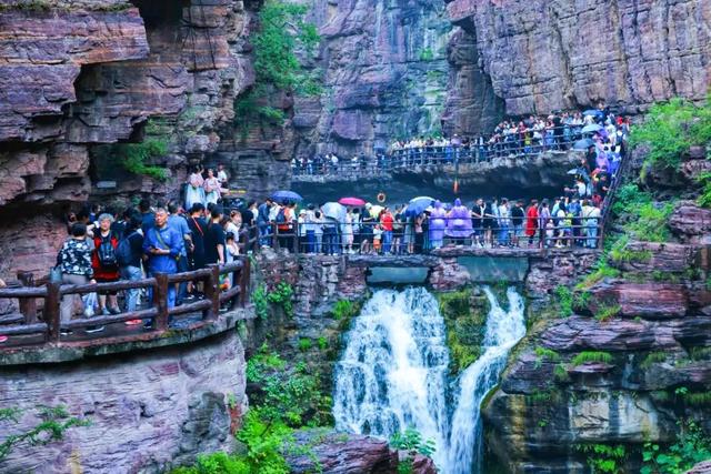 趁着雨天，去云台山看“海”吧~