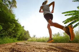 科学解析跑步动作，教你如何用正确姿势跑马拉松图片