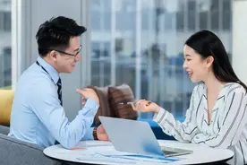 你若是能把保险当成自己的工作，就已经打败了50%的同行图片