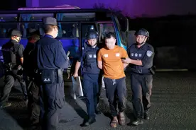缅北猖狂我国终于出手！11个窝点被端现场视频曝光，21名幕后“金主”和组织头目及骨干落网！图片