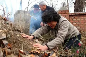 呼格案：枪毙9年后真凶落网，母亲执着上诉18年，终还儿子清白图片
