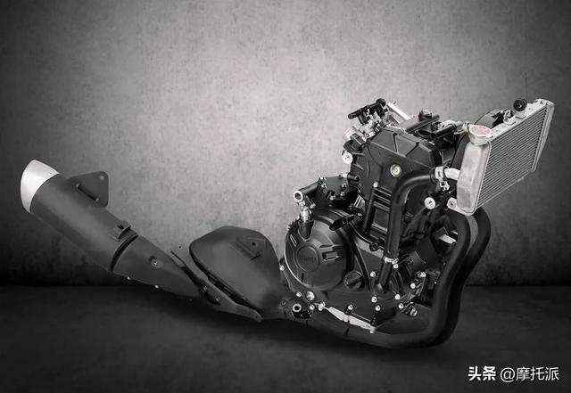 高阶中排仿赛究竟怎么选：CBR400R & YZF-R3 & Ninja 400对比评析