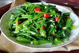 买菠菜时，是圆叶的好，还是尖叶的好？原来真的不一样图片