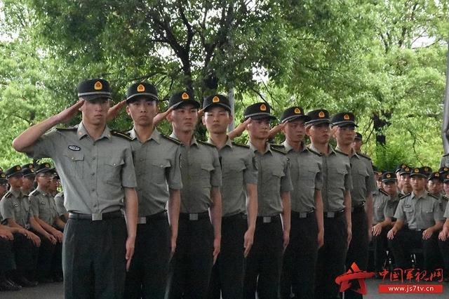 我的军营：军容