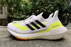 200档位的跑鞋也有“踩屎感”？盘点那些平替阿迪UB的国产跑鞋图片