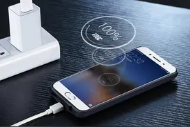 鸿蒙OS有趣功能：可边充电边放烟花，又一个哄对象的技巧诞生了图片