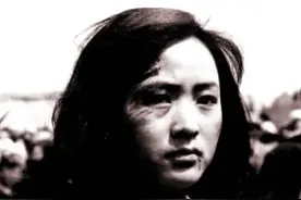 女司令散尽婆家钱财，前夫10万大洋悬赏她人头，彭德怀：难得女将图片