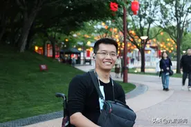 西安残疾男子发起买菜群：曾通宵处理消息，促成上千份订单，如今大家不焦虑了，想证明自己是对社会有用的人图片