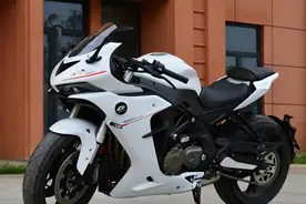 【法律科普】有驾照骑无牌摩托车，怎么处理？图片