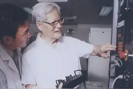 徐叙瑢院士，100岁生日快乐！图片