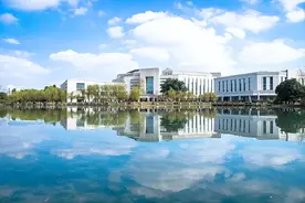 明明是最强985大学之一，却因名字太直白，被误解为专科？图片