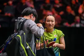 王曼昱为何3-0淘汰伊藤？央视名嘴说出大实话，日乒一姐输得不冤图片