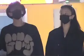许嵩冯禧恋爱细节被扒，借歌词秀恩爱，女方被曝曾与高中老师交往图片