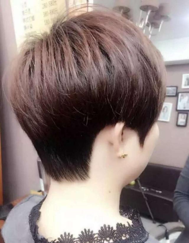 脸大脖子短适合什么发型？9款时尚干练的短发，显脸小又显脖子长