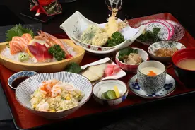 平均寿命超80岁的日本人，一日三餐都吃啥？网友：难怪胖的人很少图片