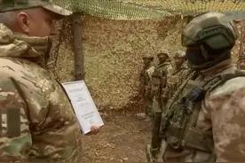 战场上的赏金猎人？打坦克拿奖金，击毁豹-2坦克奖励100万卢布图片