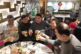 公司聚会时，怎么说话更加有“气场”？行家教你3句话术惊艳全场图片