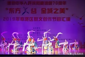 记录平凡里的微光丨西渡朱祖平：舞姿翩翩点亮微光图片