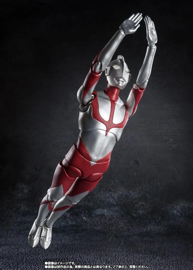 SHF推出《新·奥特曼》假奥特曼