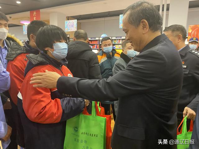 ����ͨ�� ������������