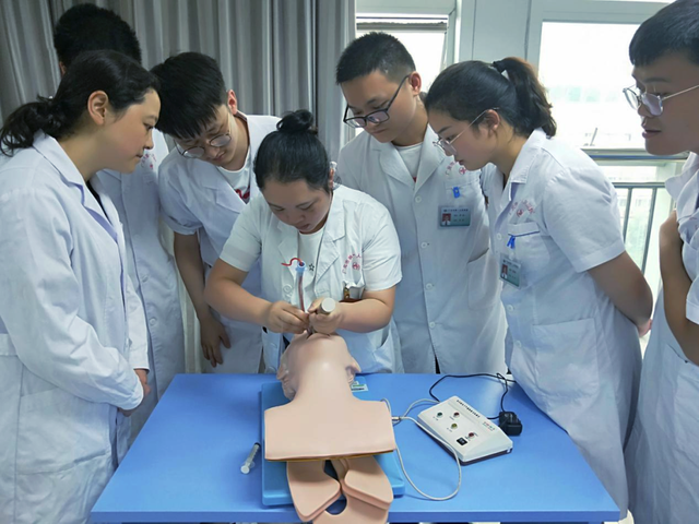 四川省民生研究会新媒体中心-官网