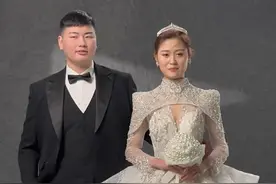 大衣哥儿媳陈萌首次公开，和朱小伟拍婚纱照，网友：比陈亚男漂亮图片