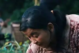 四川女子16年生11娃，丈夫判无期，女儿成精神病，儿子情愿不出生图片