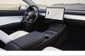 特斯拉车主看过来！OPPO数字车钥匙全面适配，出门太轻松图片